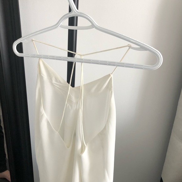 White loose tank - Picture 2 of 2